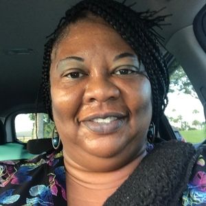 Meet your Posher, Renee